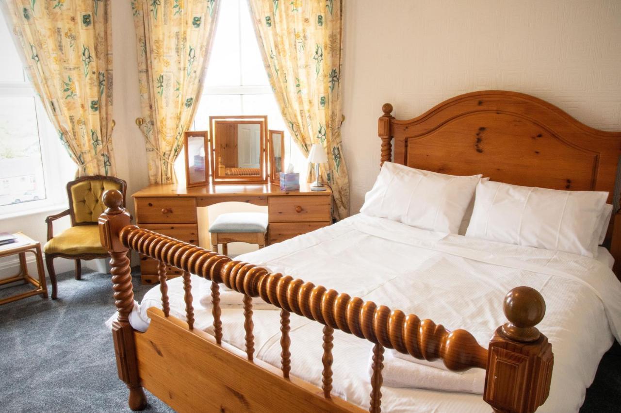 Isallt Guesthouse Blaenau Ffestiniog Extérieur photo